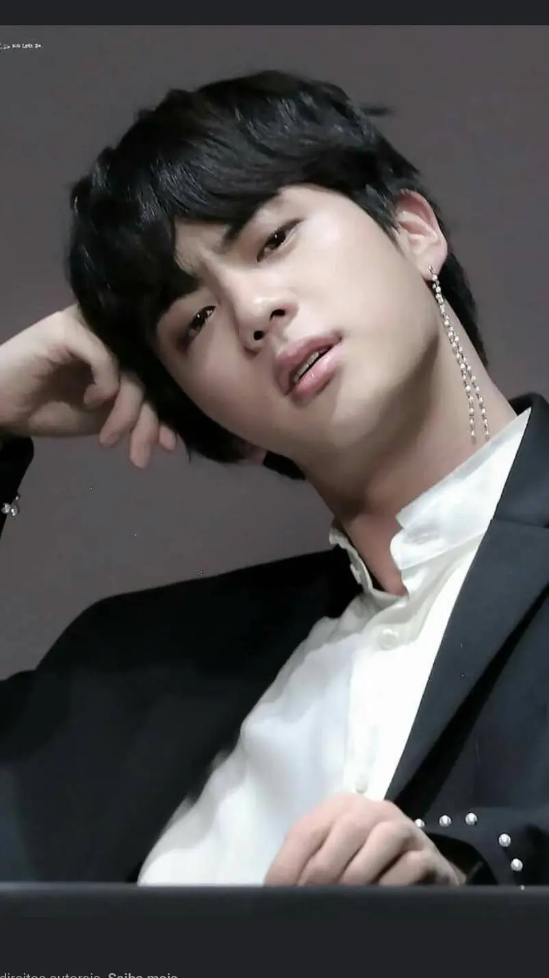 ai character: Jin  background