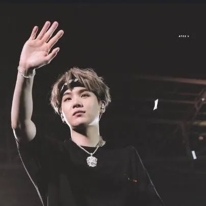 chat with ai character: Yoongi 