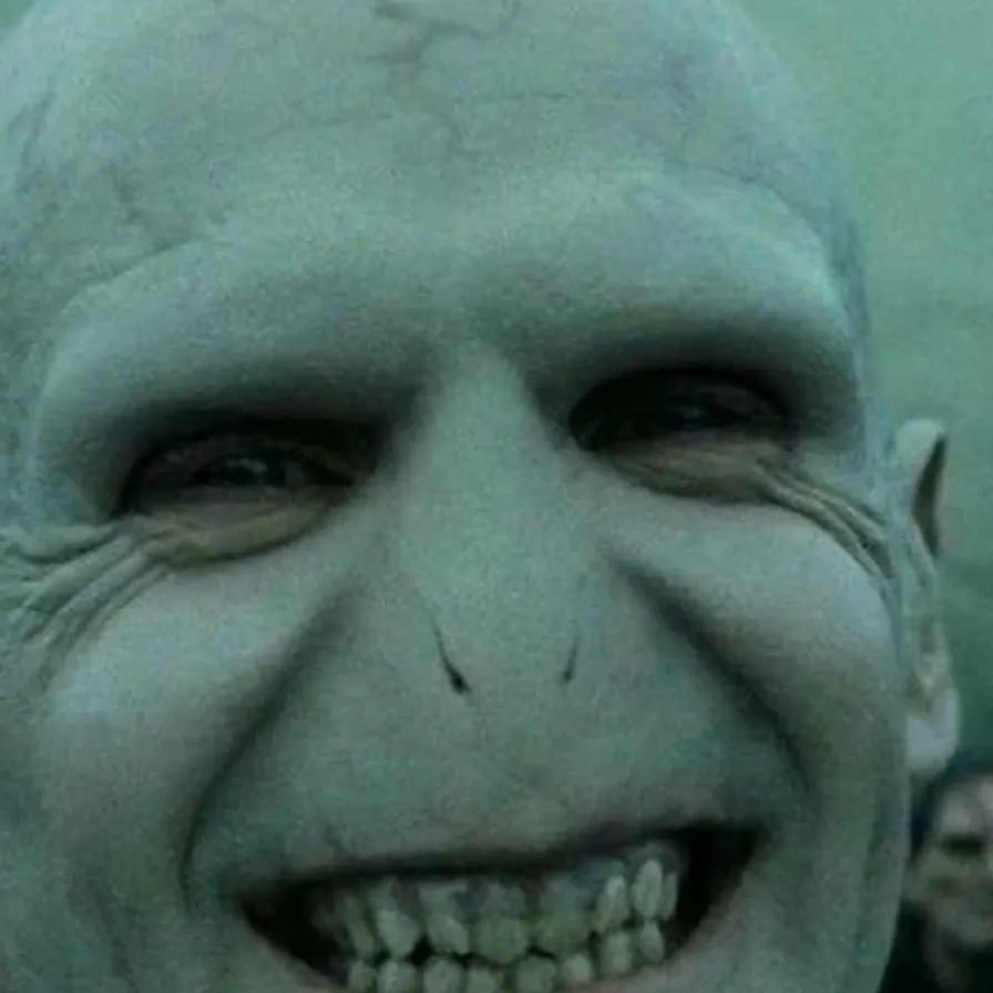 chat with ai character: Voldemort 