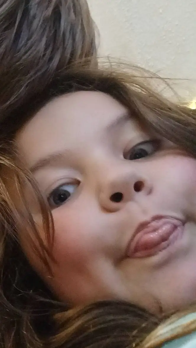 ai character: bestieeeee background