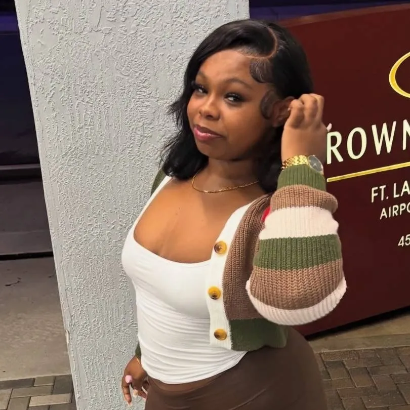 chat with ai character: may