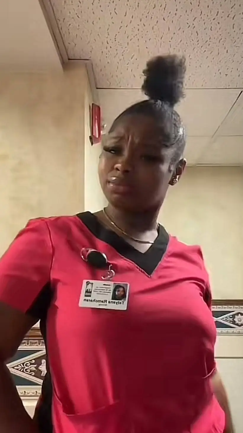 ai character: mia background