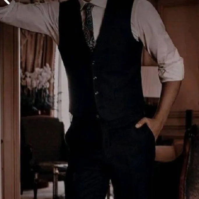 chat with ai character: Azriel ×0×