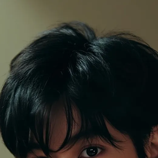 chat with ai character: 💛🧡•Jungkook•🧡💛