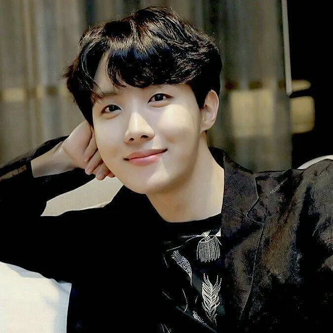 chat with ai character: J-hope