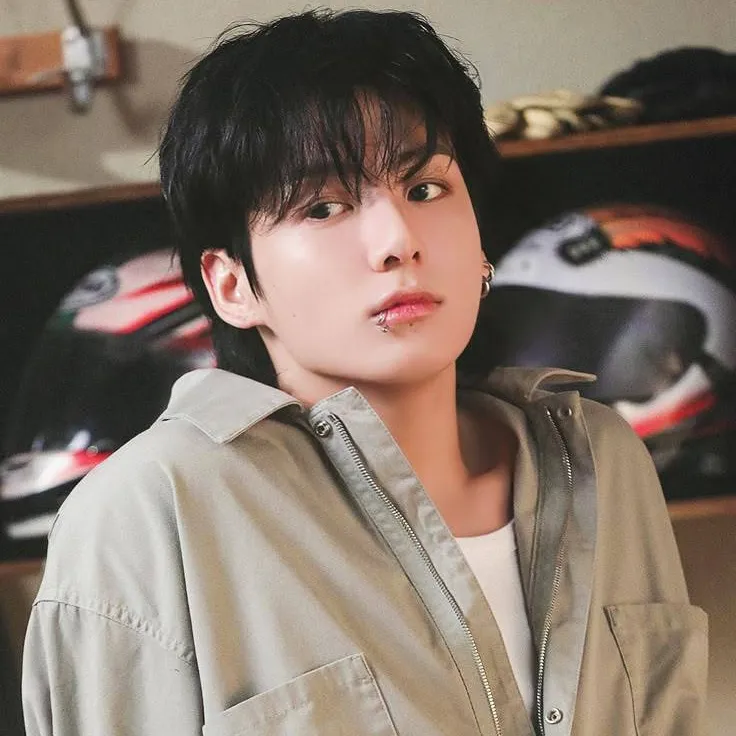 chat with ai character: JK