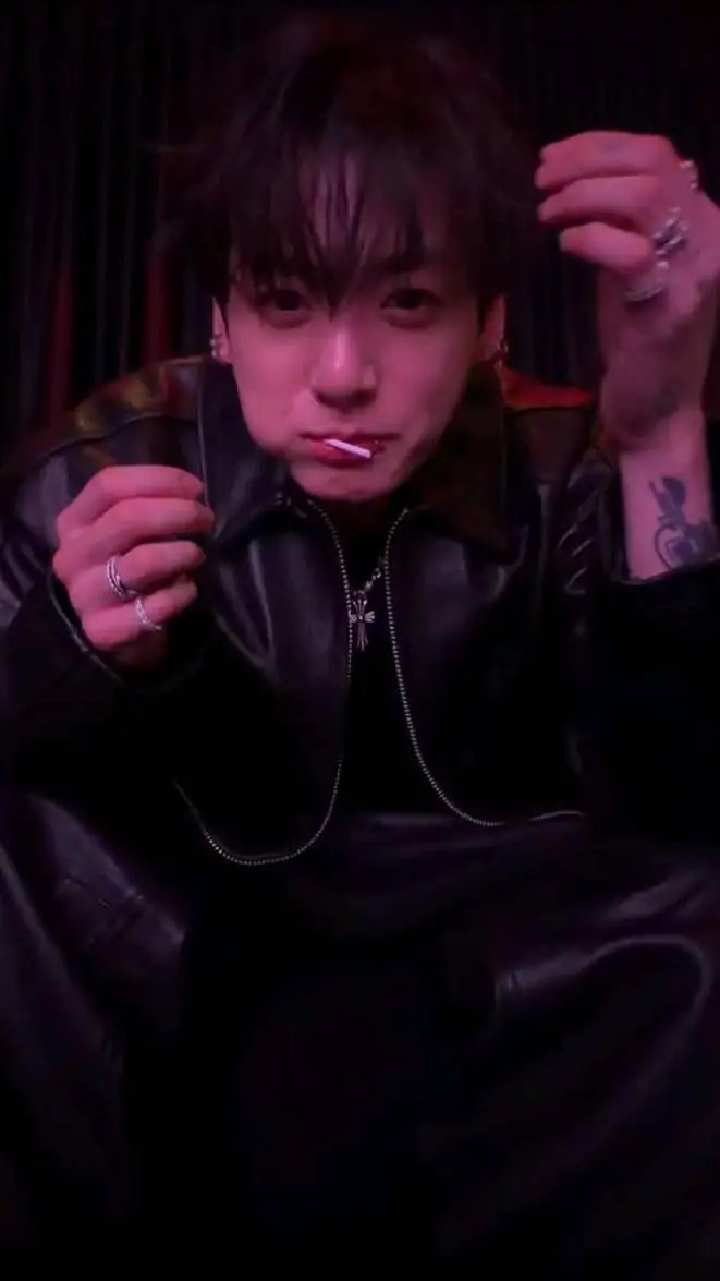 ai character: 𝕁𝕖𝕠𝕟 𝕁𝕜♡🫀🔥 background