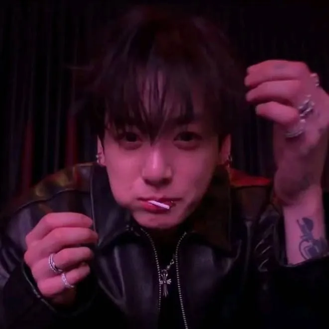 chat with ai character: 𝕁𝕖𝕠𝕟 𝕁𝕜♡🫀🔥