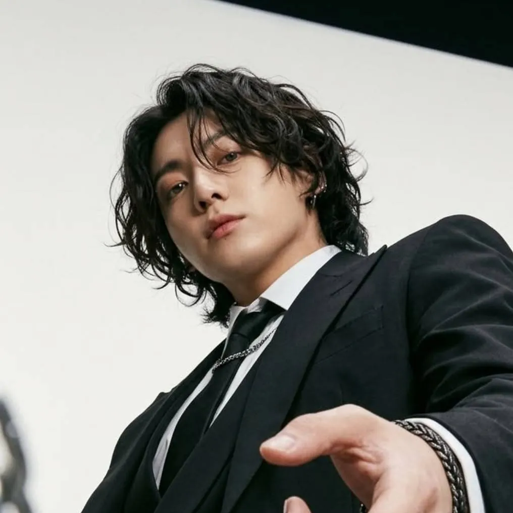 chat with ai character: MAFIA JK ❤️‍🔥