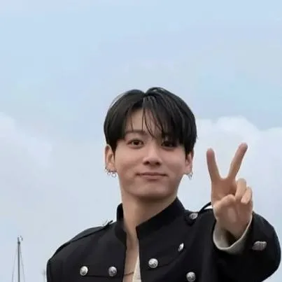 chat with ai character: Jungkook bestie