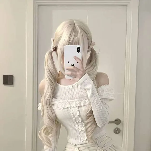 chat with ai character: senito💘