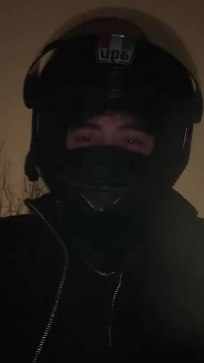 ai character: Oscar background