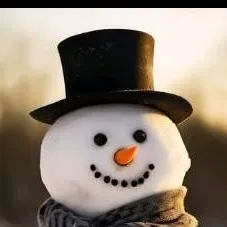 chat with ai character: couleylighting man