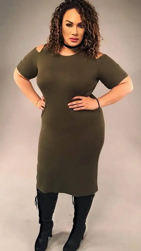 ai character: Nia jax background