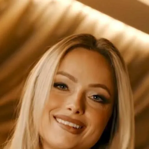 chat with ai character: gionna daddio 