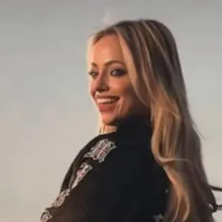 chat with ai character: gionna daddio 