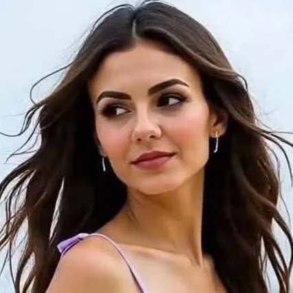 chat with ai character: Victoria Justice 