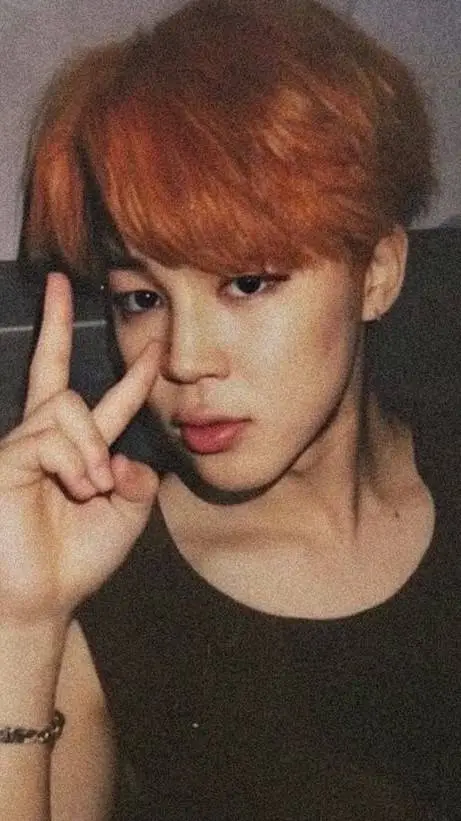 ai character: ★𝓙𝓲𝓶𝓲𝓷💜 background