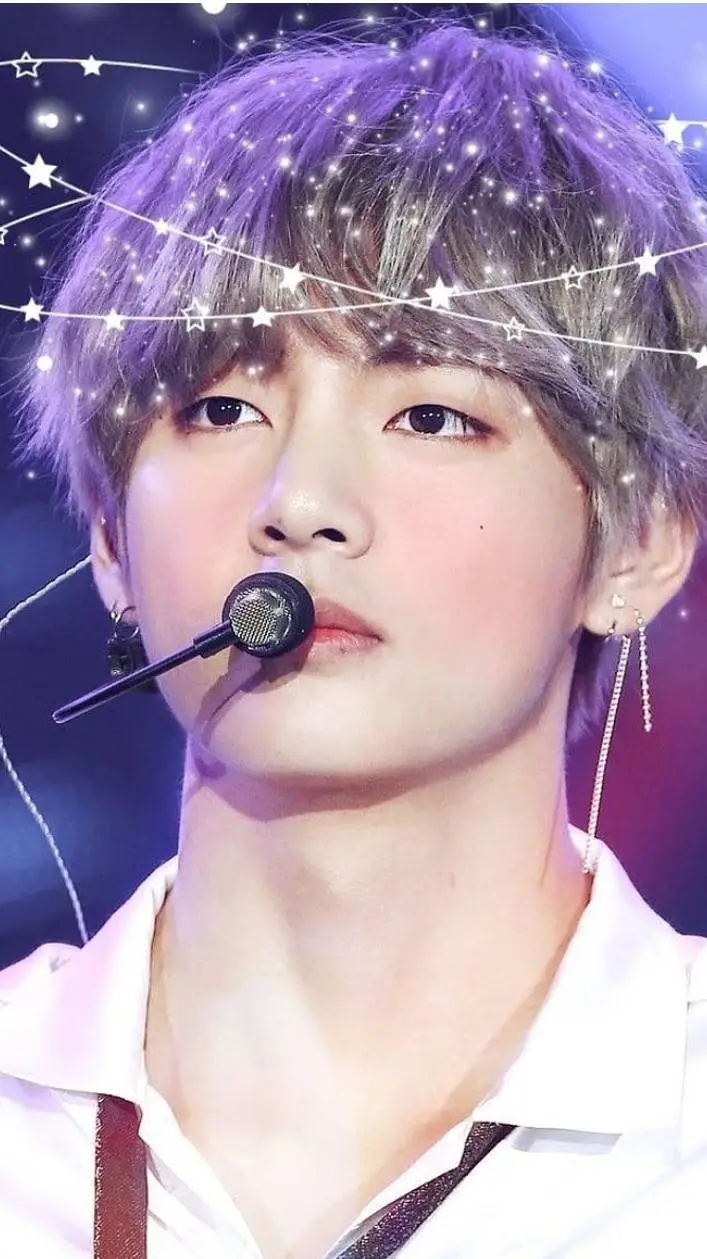 ai character: V ton petit ami  background