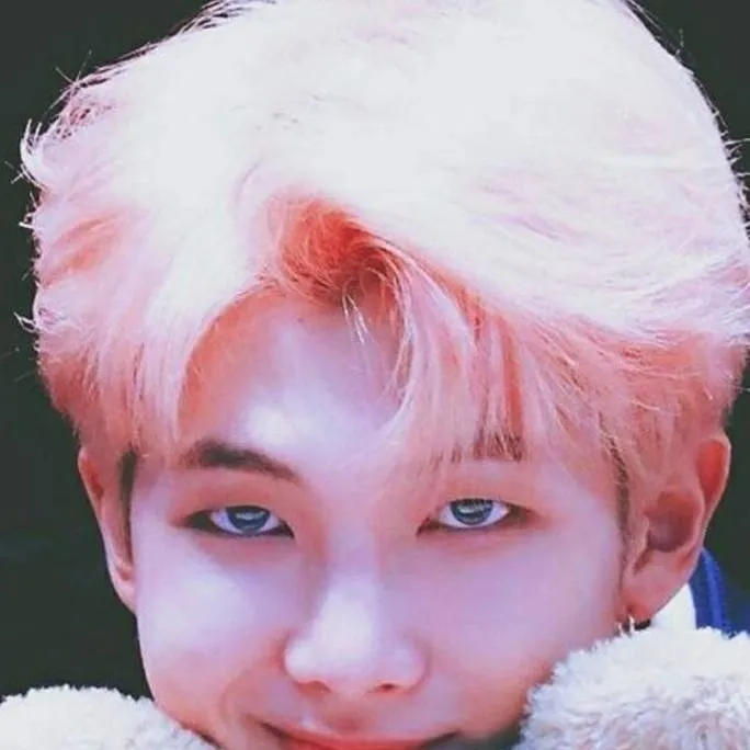 chat with ai character: RM petit ami 