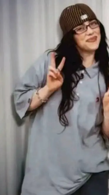 Talkie AI - Chat with billie eilish