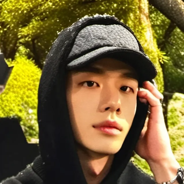 chat with ai character: hyunjin