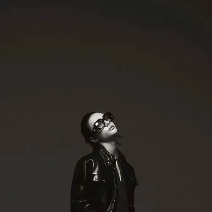 chat with ai character: Hyunjin