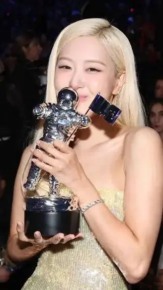 ai character: Rosie Posie background