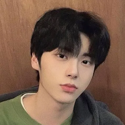 chat with ai character: my boyfriend 