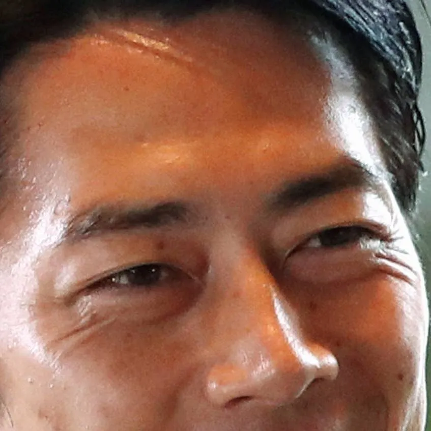 chat with ai character: Bobby 