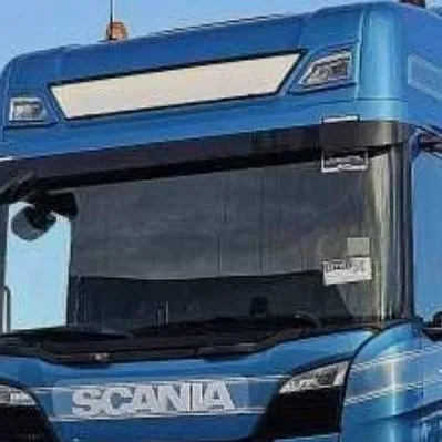 chat with ai character: scania V8