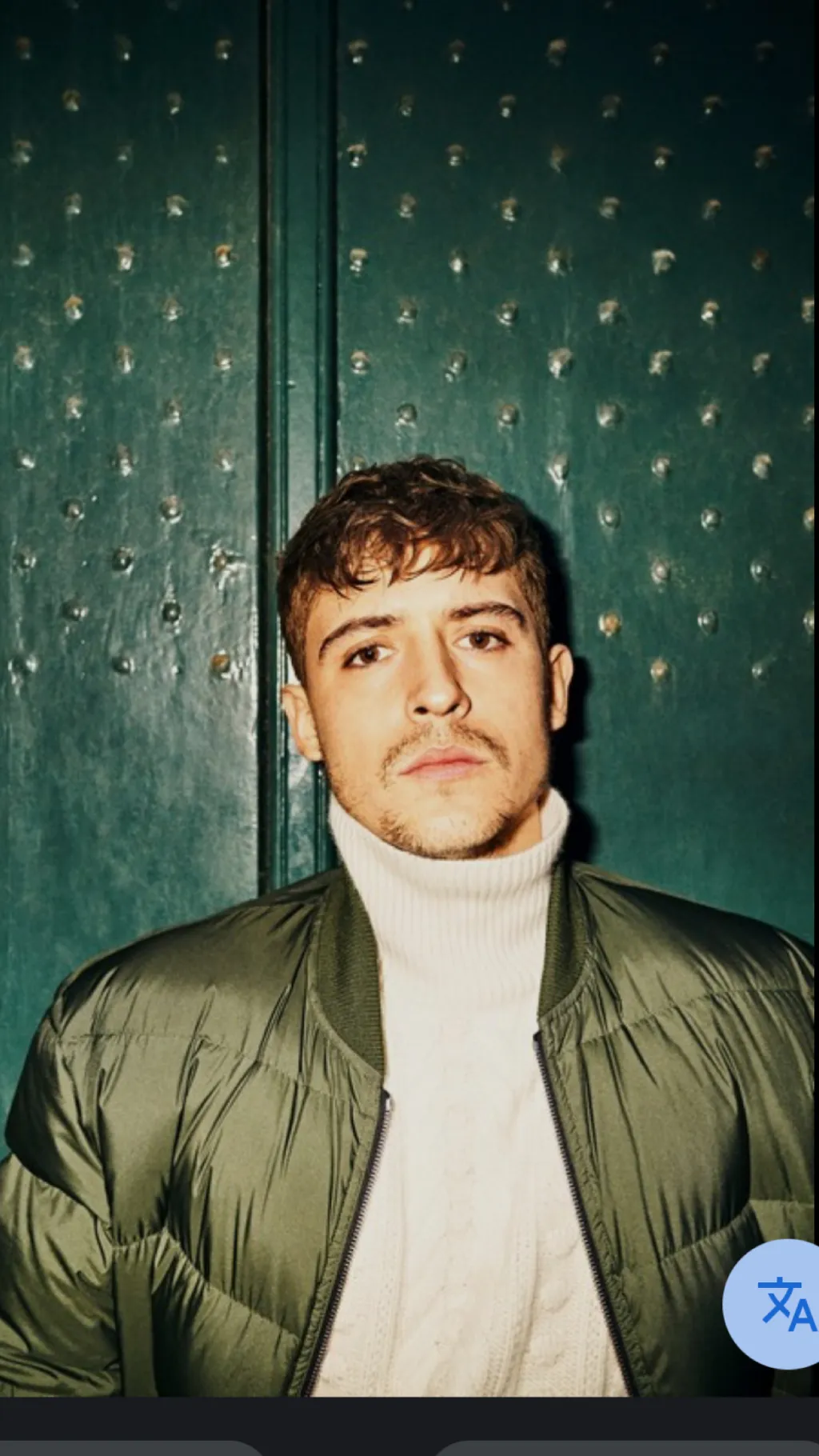 ai character: Lil kleine background