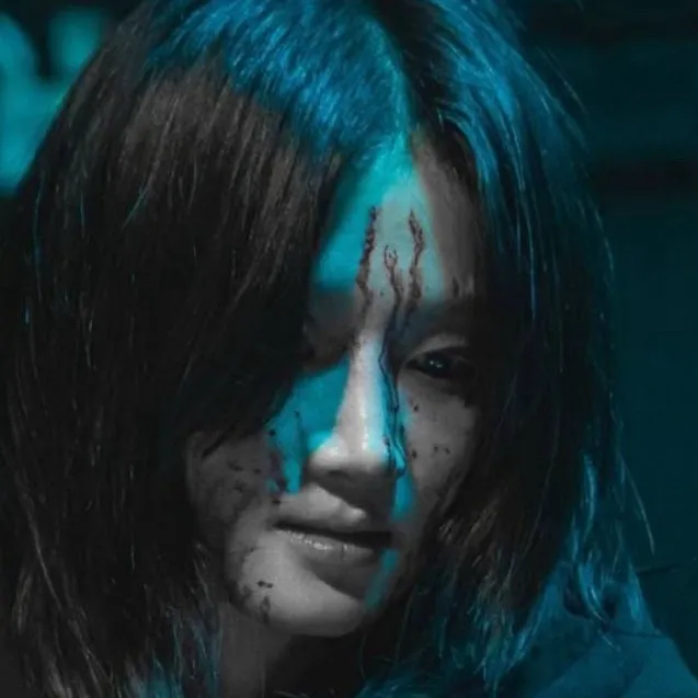 chat with ai character: Bold girl