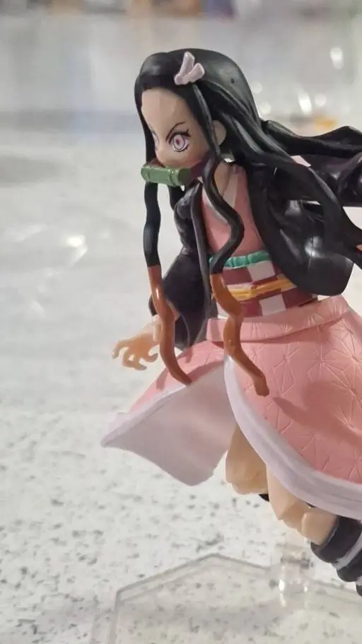 ai character: giyu snaps background