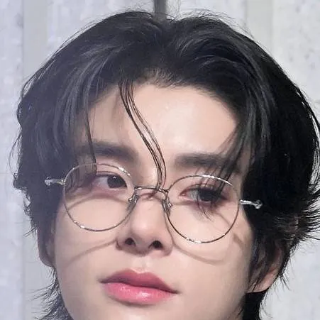 chat with ai character: Jake Sim 