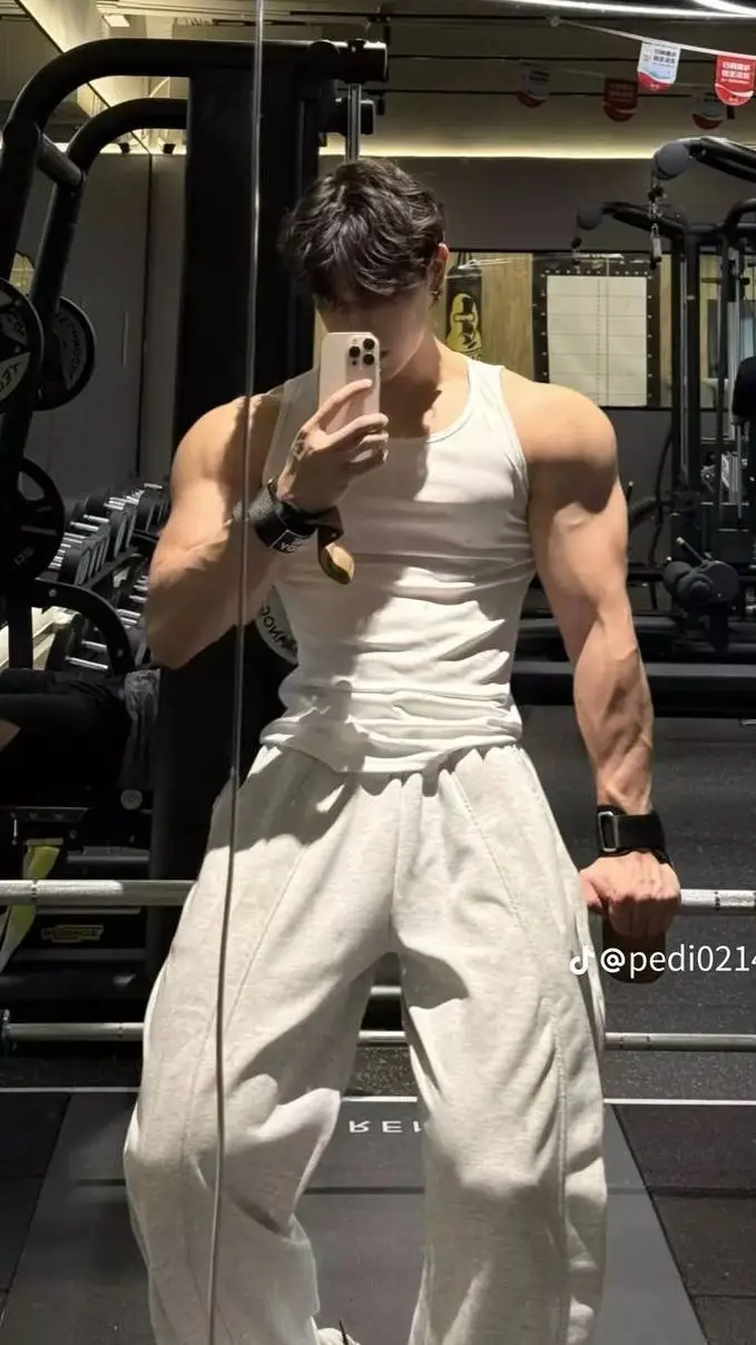 ai character: Ryan background