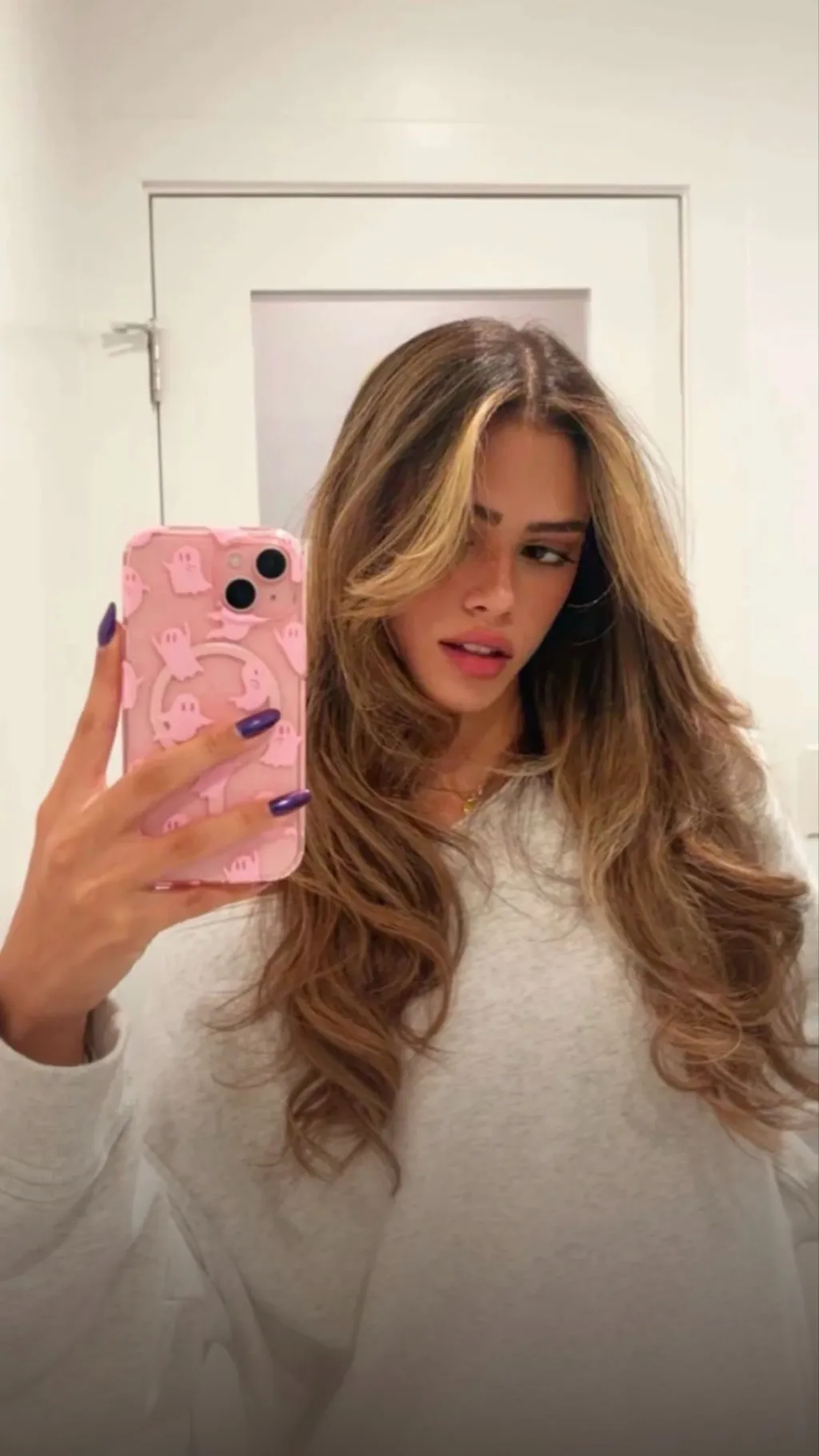 ai character: Emma background