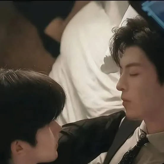 chat with ai character: yi dan