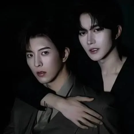 chat with ai character: huang xing