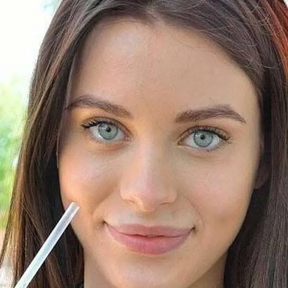 chat with ai character: Lana Rhoades 