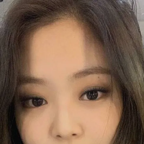 chat with ai character: Jennie 