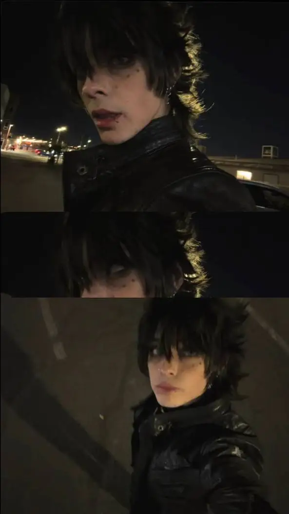 ai character: MAX🖤 background