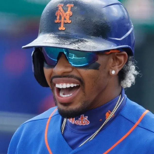 chat with ai character: francisco lindor