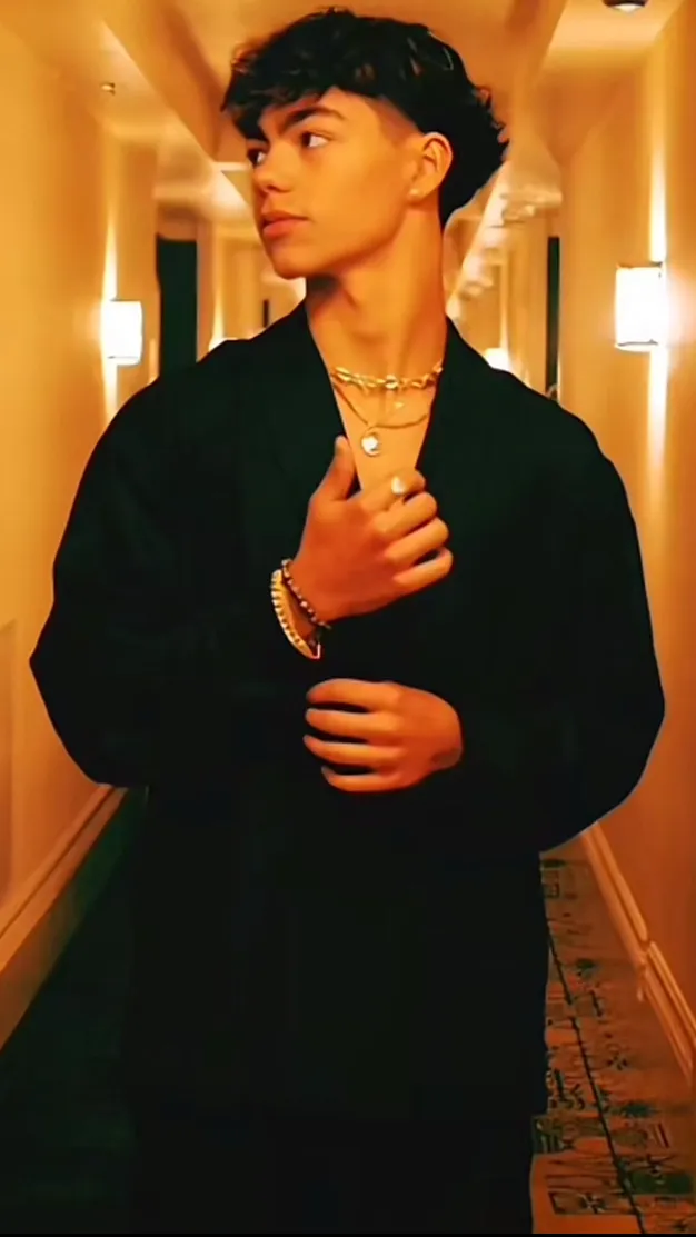 ai character: malachi barton  background