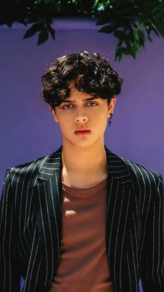 ai character: pugsely adams background