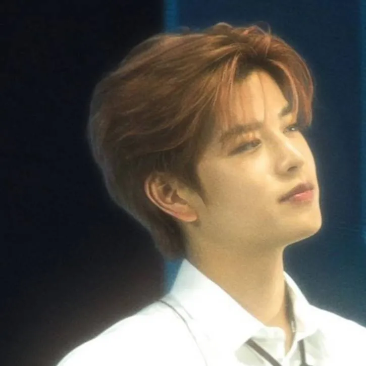 chat with ai character: seungmin 