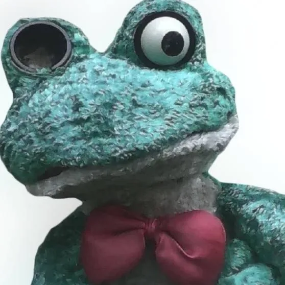 chat with ai character: Froggy