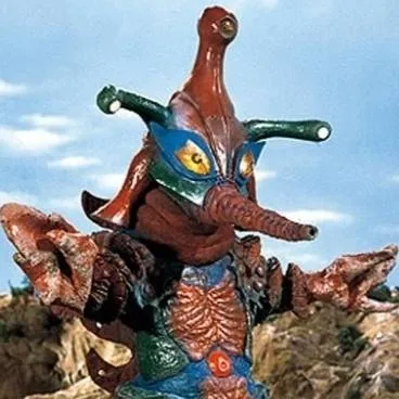 chat with ai character: Alien hipporit