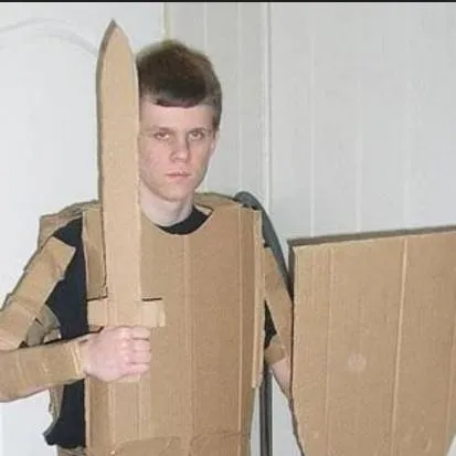 chat with ai character: Cardboard Knight