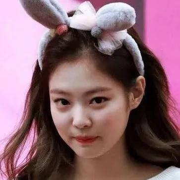 chat with ai character: Jennie 💝💖